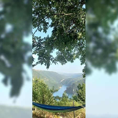 Rural Resort Tron 플루지네 외부 사진