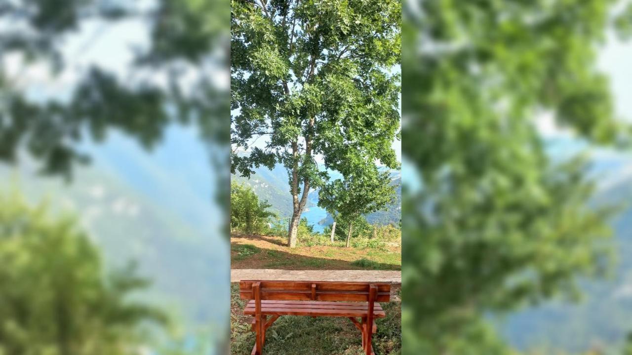 Rural Resort Tron 플루지네 외부 사진