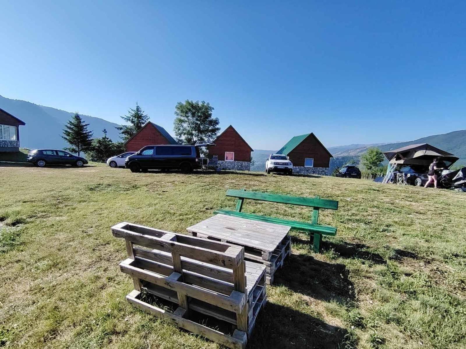 Rural Resort Tron 플루지네 외부 사진